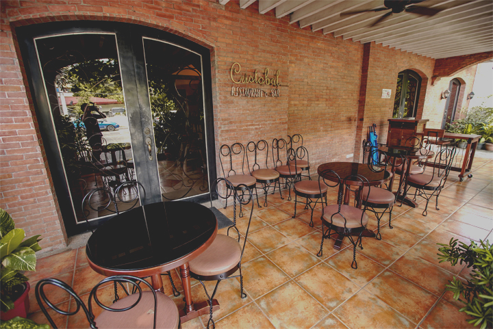 Hotel Emilia Restaurant